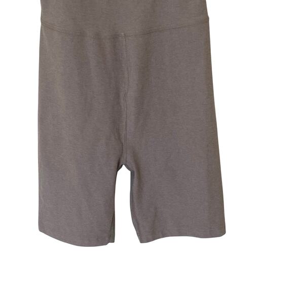 BEYOND YOGA Spacedye Pace Biker Jumpsuit Birch Heather, Size Medium - Picture 8 of 15